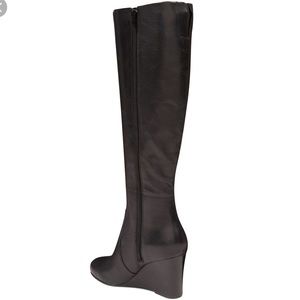NWOT Nine West Wide Calf Wedge Boot 🔥🔥